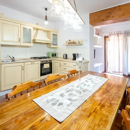 Bados Mare Apartman Olbia