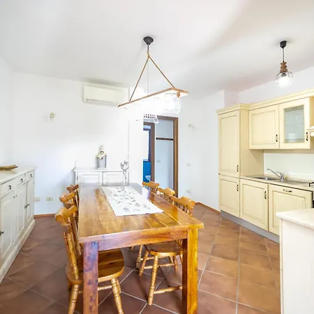 Bados Mare Apartman *